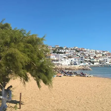 View Batsi (Andros)